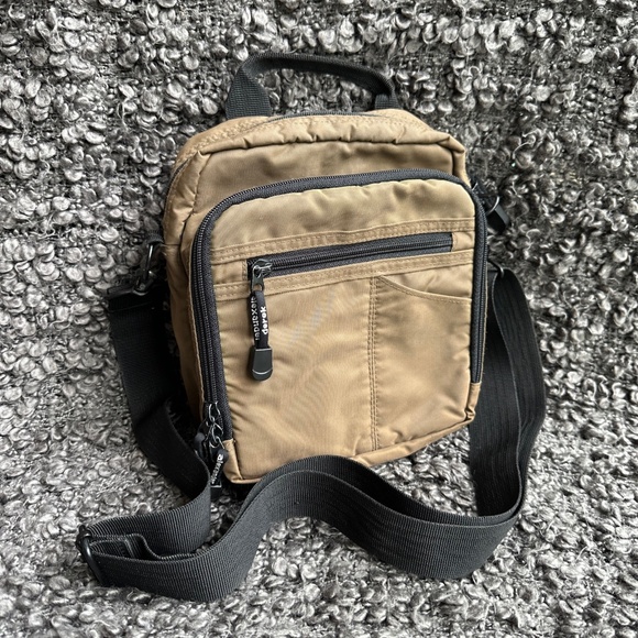 Gorpcore Derek Alexander Nylon Crossbody Bag Purse Khaki Brown Gorp Hike Travel - Picture 1 of 11